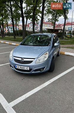Хетчбек Opel Corsa 2007 в 