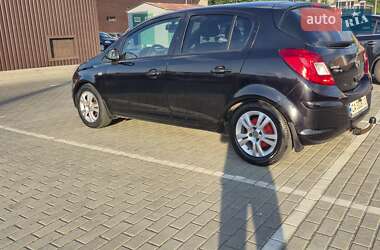 Хетчбек Opel Corsa 2012 в Черкасах