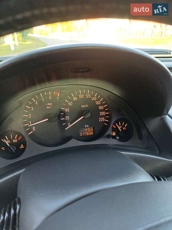 Хэтчбек Opel Corsa 2001 в Луцке фото 6 Хэтчбек Opel Corsa 2001 в Луцке