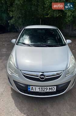 Хэтчбек Opel Corsa 2011 в Киеве