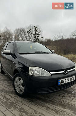 Хетчбек Opel Corsa 2003 в 