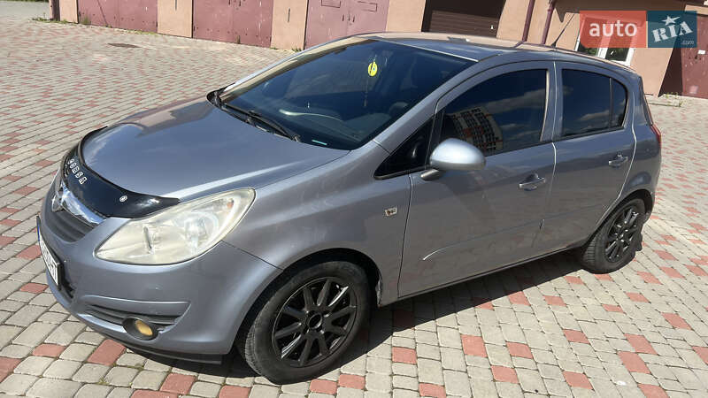 Хэтчбек Opel Corsa 2007 в Ивано-Франковске