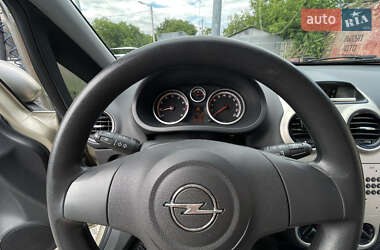 Хэтчбек Opel Corsa 2007 в 