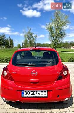 Хэтчбек Opel Corsa 2006 в 