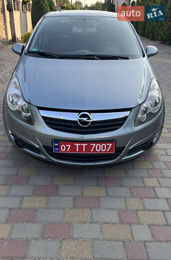 Хетчбек Opel Corsa 2010 в Ужгороді