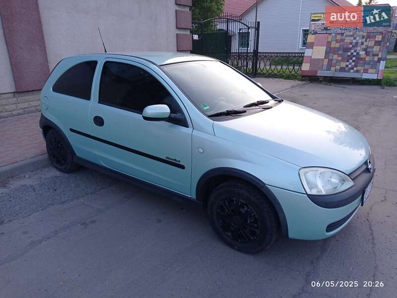 Хетчбек Opel Corsa 2001 в Миргороді