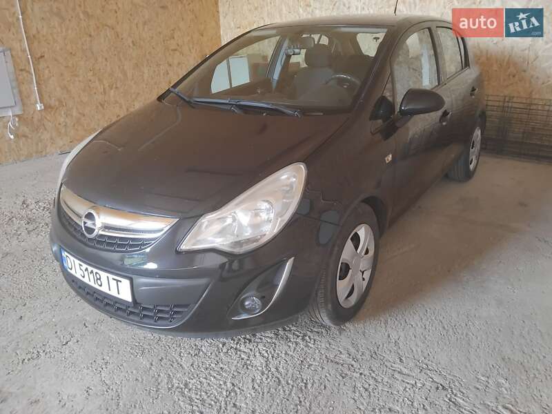 Хетчбек Opel Corsa 2013 в Ізмаїлі