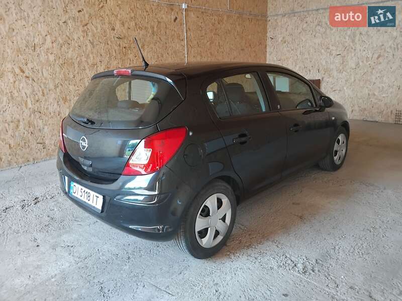 Хетчбек Opel Corsa 2013 в Ізмаїлі