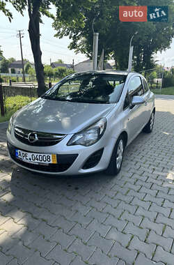 Хэтчбек Opel Corsa 2013 в Жидачове