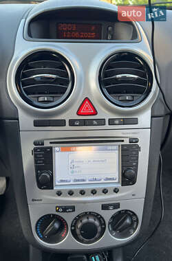 Хэтчбек Opel Corsa 2012 в 