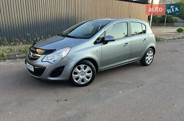 Хэтчбек Opel Corsa 2012 в 