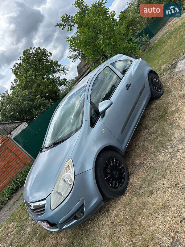 Хэтчбек Opel Corsa 2008 в Днепре