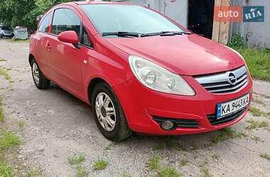 Хэтчбек Opel Corsa 2006 в 