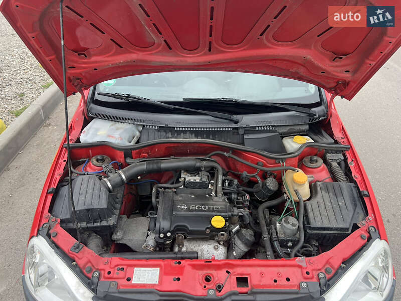Хэтчбек Opel Corsa 2006 в Черкассах фото 11 Хэтчбек Opel Corsa 2006 в Черкассах