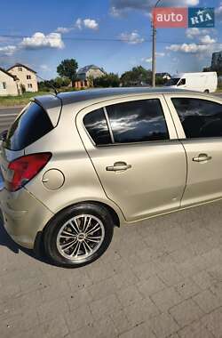Хэтчбек Opel Corsa 2008 в 