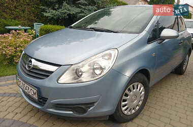 Хэтчбек Opel Corsa 2008 в Львове