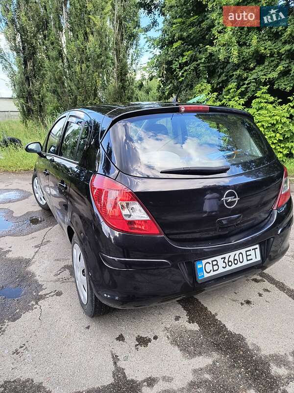Хэтчбек Opel Corsa 2009 в Чернигове