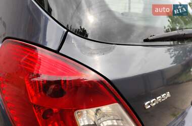 Хэтчбек Opel Corsa 2008 в 