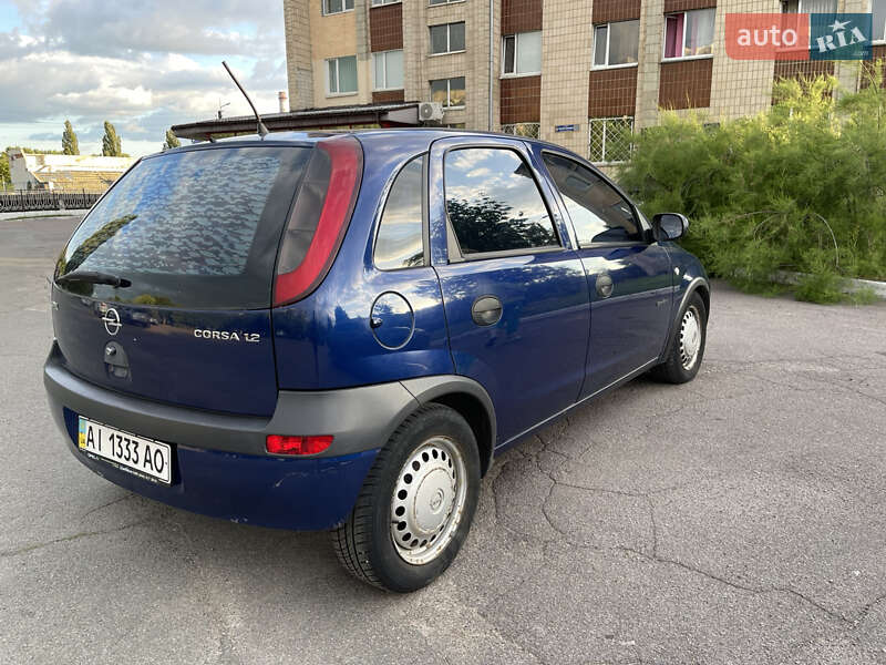 Хэтчбек Opel Corsa 2003 в Броварах