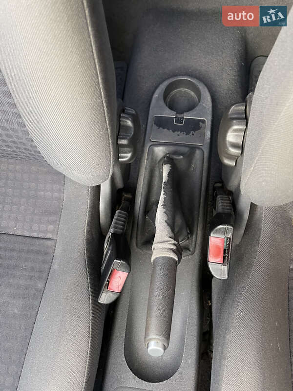 Хэтчбек Opel Corsa 2003 в Броварах