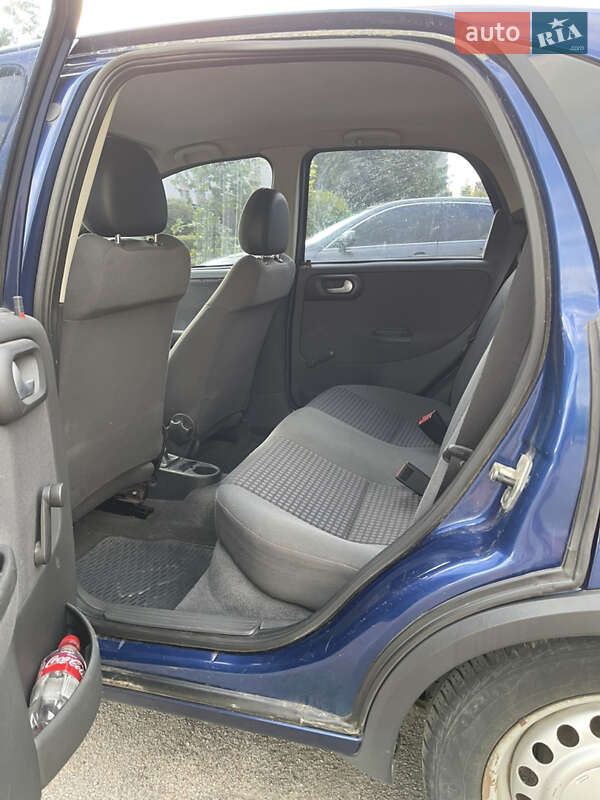Хэтчбек Opel Corsa 2003 в Броварах