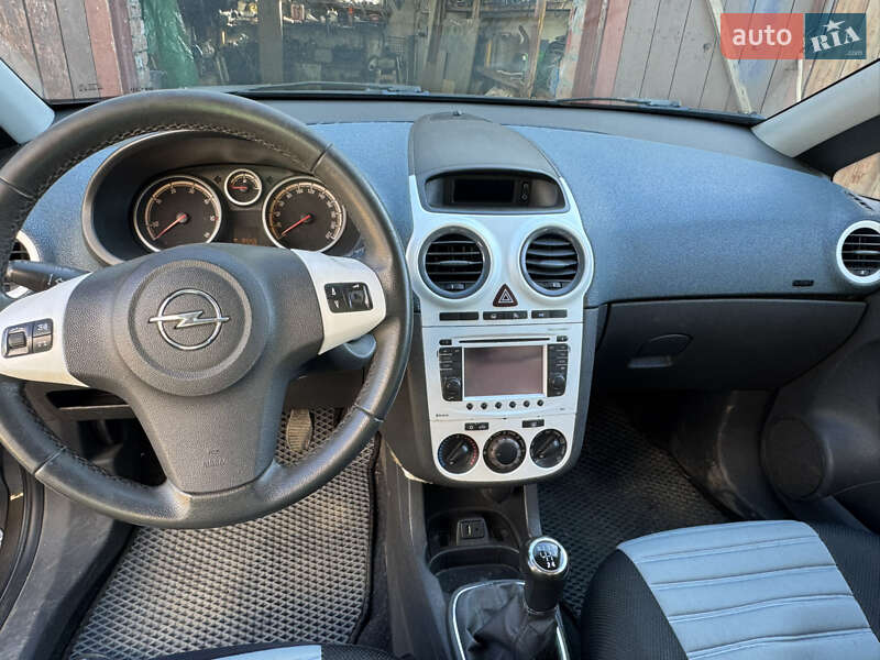 Хетчбек Opel Corsa 2011 в Коломиї фото 7 Хетчбек Opel Corsa 2011 в Коломиї