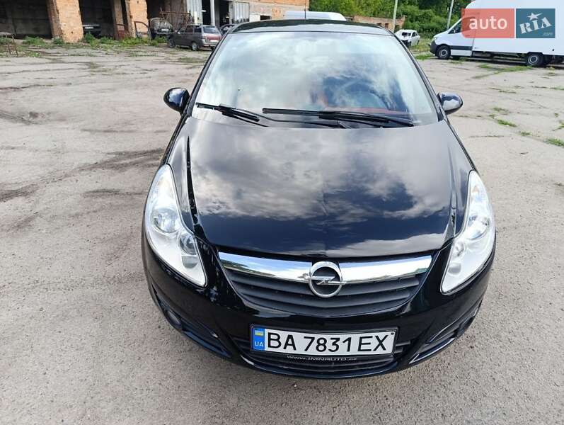 Хэтчбек Opel Corsa 2008 в Кременчуге