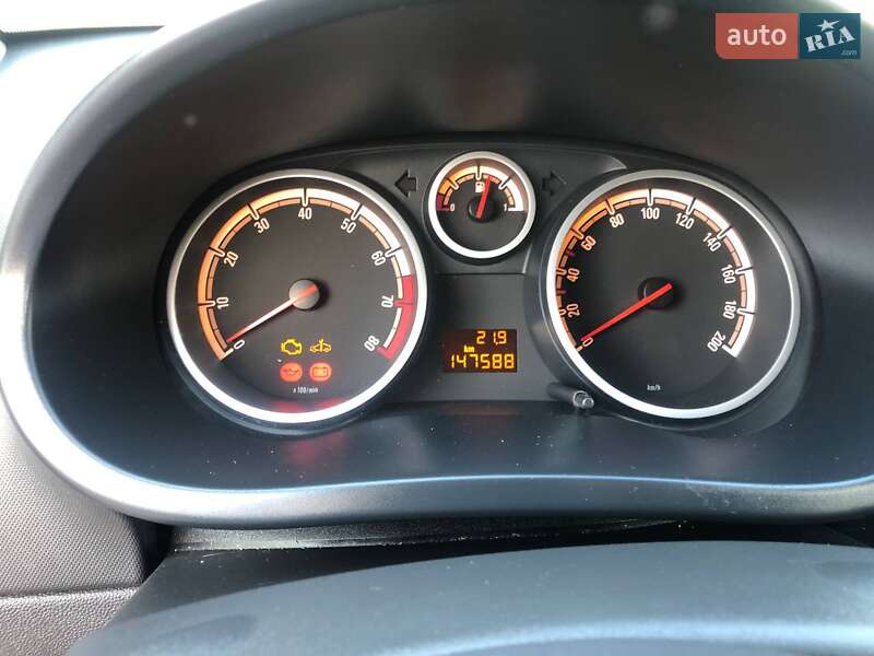 Хэтчбек Opel Corsa 2008 в Ивано-Франковске