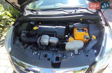 Хэтчбек Opel Corsa 2011 в 