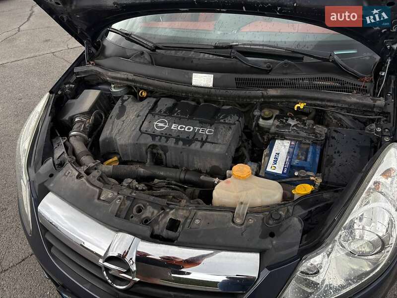 Хэтчбек Opel Corsa 2008 в Виноградове