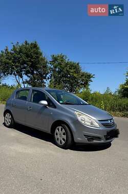 Хэтчбек Opel Corsa 2009 в Львове