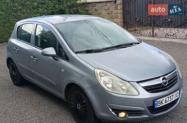 Хэтчбек Opel Corsa 2007 в Ровно