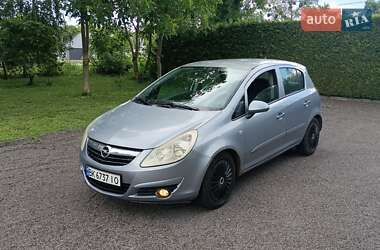 Хэтчбек Opel Corsa 2007 в 