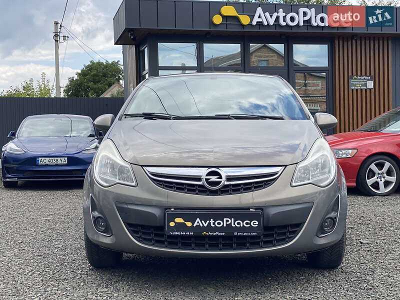 Хэтчбек Opel Corsa 2011 в Луцке