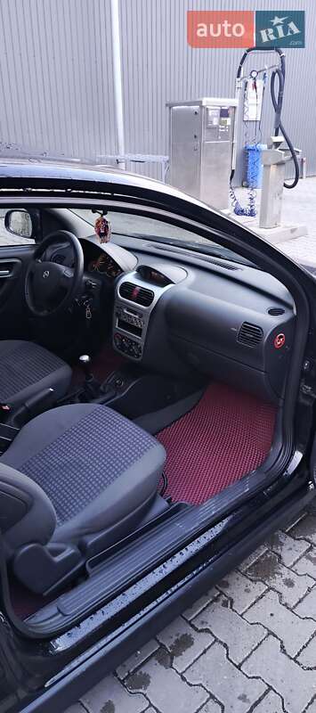 Хэтчбек Opel Corsa 2003 в Коломые