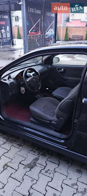 Хэтчбек Opel Corsa 2003 в Коломые