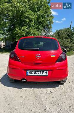 Хэтчбек Opel Corsa 2012 в 