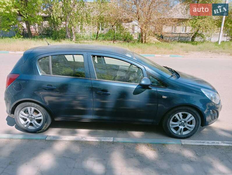 Хэтчбек Opel Corsa 2011 в Балте