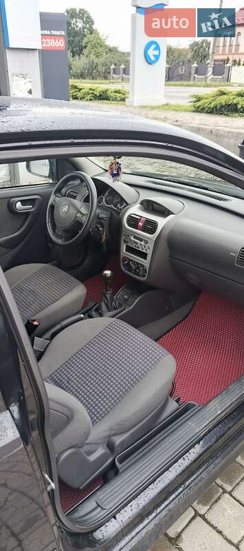 Хэтчбек Opel Corsa 2003 в Коломые