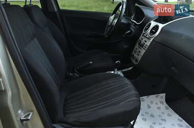 Хетчбек Opel Corsa 2008 в 