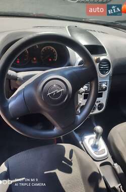 Хэтчбек Opel Corsa 2008 в 