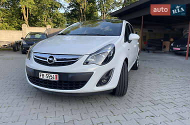 Хэтчбек Opel Corsa 2012 в 