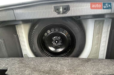 Хэтчбек Opel Corsa 2012 в 
