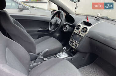 Хэтчбек Opel Corsa 2008 в 