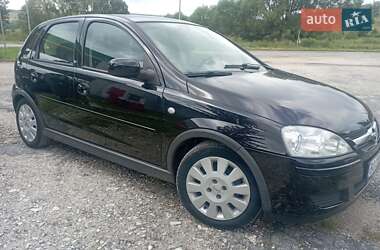 Хетчбек Opel Corsa 2004 в Бродах