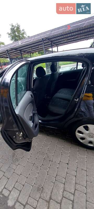 Хэтчбек Opel Corsa 2011 в Киеве