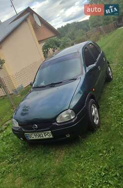 Хетчбек Opel Corsa 1998 в Стрию