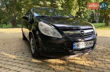 Хэтчбек Opel Corsa 2008 в Львове