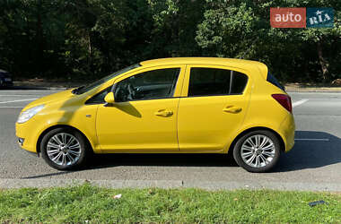 Хетчбек Opel Corsa 2010 в Луцьку