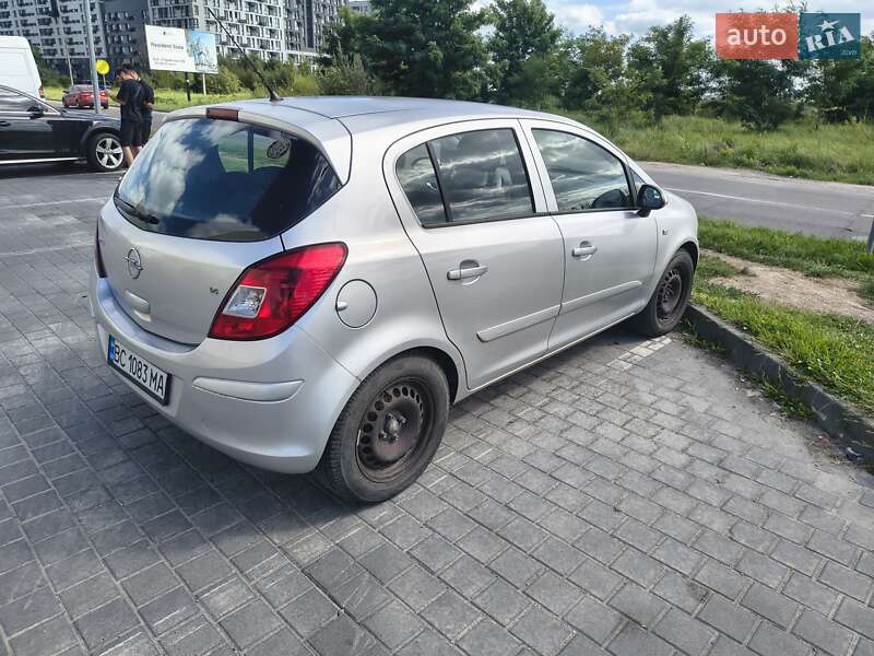 Хэтчбек Opel Corsa 2007 в Львове